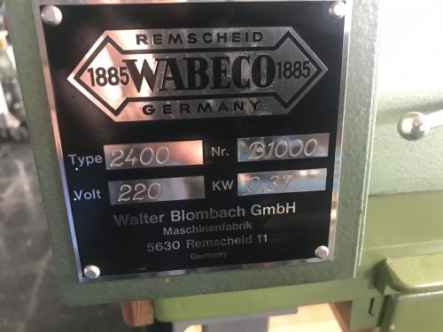 Токарный станок с ручным управлением WABECO 2400 фото на Industry-Pilot