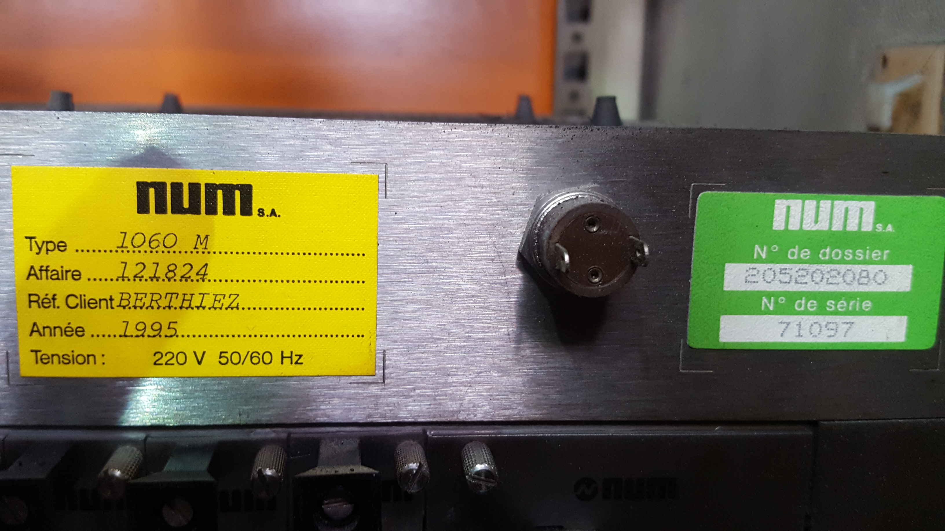 NUM1060 Kartenrack für CNC-Steuerung used buy P0102235
