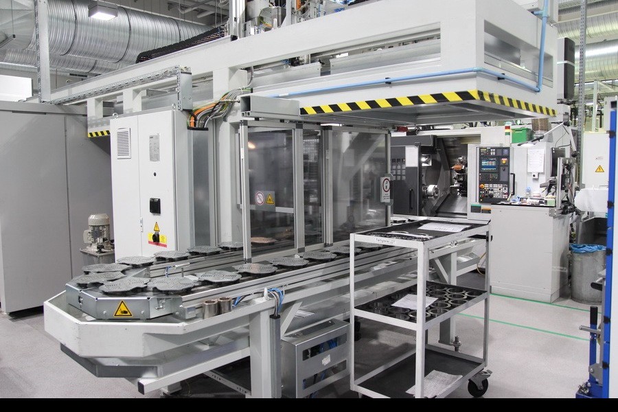 CNC Turning and Milling Machine MORI SEIKI NZ 2000 T2 / Promot CNC photo on Industry-Pilot