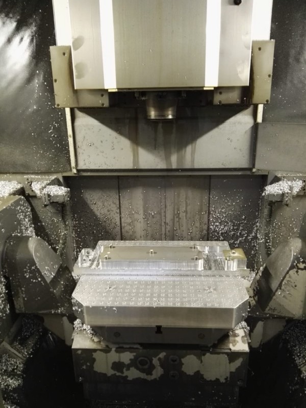 Machining Center - Vertical MIKRON UCP 800 DURO photo on Industry-Pilot