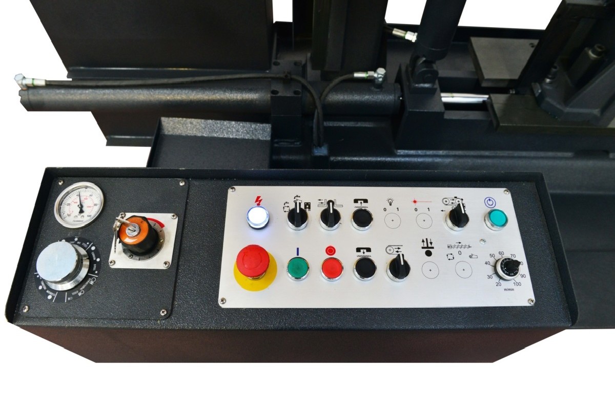 Automatic bandsaw machine - Horizontal Beka-Mak BMSY 650 C photo on Industry-Pilot