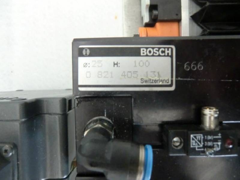 محرك خطي PAGUS BOSCH 0 821 405 131 ( 0821405131 ) STAR 1460-205-00 SIEMENS 1 FT5046-1AF71-3AB0 Trägerplatte Edelstahl  الصورة على Industry-Pilot