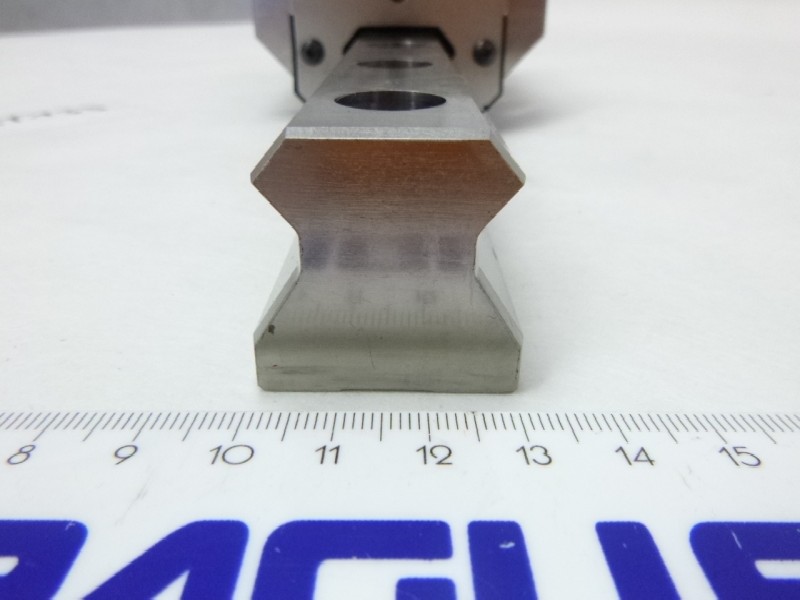 Линейный привод INA 87 E03 RWU 35 E KTL( 87E03RWU35EKTL ) Länge: 880mm Artikel besteht aus zwei Linearführungswagen und einer Linearführungsschiene ! gebraucht ! фото на Industry-Pilot