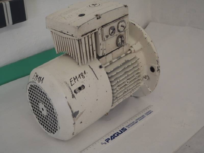 Three-phase servo motor Drehstrom- Elektromotor mit Bremse SEW Typ: KAZ87 DT90L4/BMG/HR/MM15 Drehzahl einstellbar mit internem Antriebsumrichter ! Wellendurchmesser: Ø 14 mm photo on Industry-Pilot