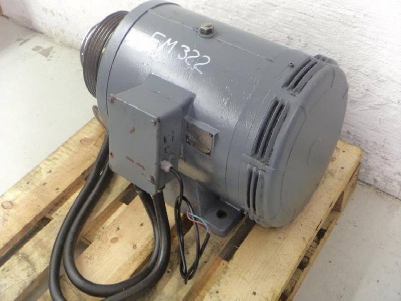 Three-phase servo motor SCHORCH KN5200L-AB014-051 Passend für Ko165 gebraucht ! photo on Industry-Pilot