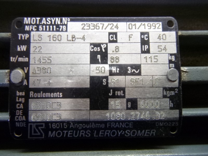 محرك سيرفو تيار متردد LEROY SOMER Typ:  LS 160 LB-4 ( LS160LB-4 ) Wellendurchmesser: Ø 42 mm gebraucht  الصورة على Industry-Pilot