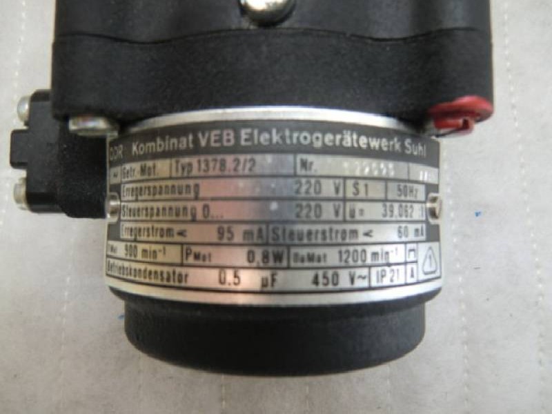 محرك ناقل الحركة VEB ELEKTROGERÄTEWERK SUHL Typ: 1378.2 / 2 ( 1378.2/2 ) الصورة على Industry-Pilot