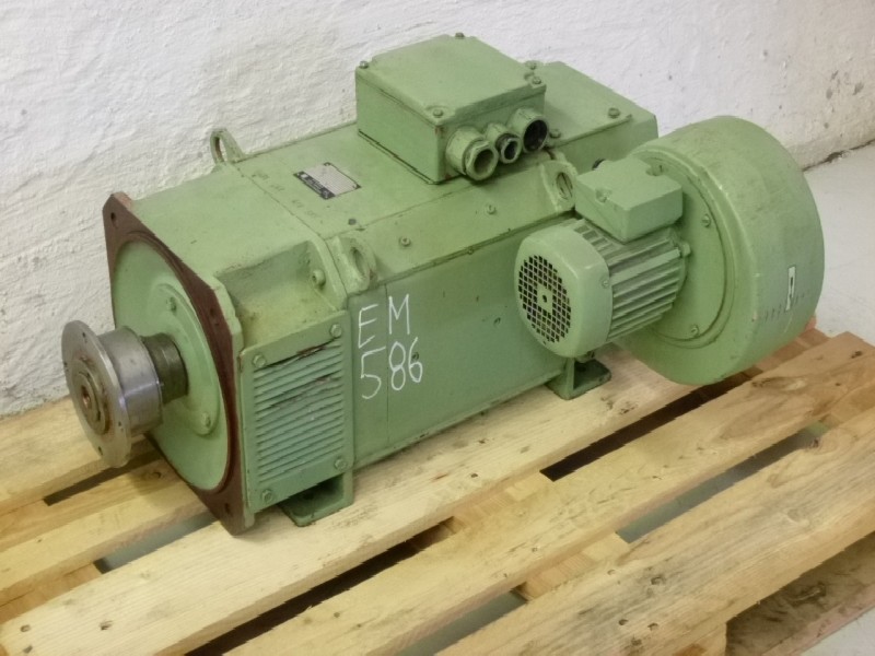 Gleichstrommotor VEM MFDr 160.2-F 02  (MFDr160.2-F02) TGL 39434  (TGL39434)   Used! Bilder auf Industry-Pilot