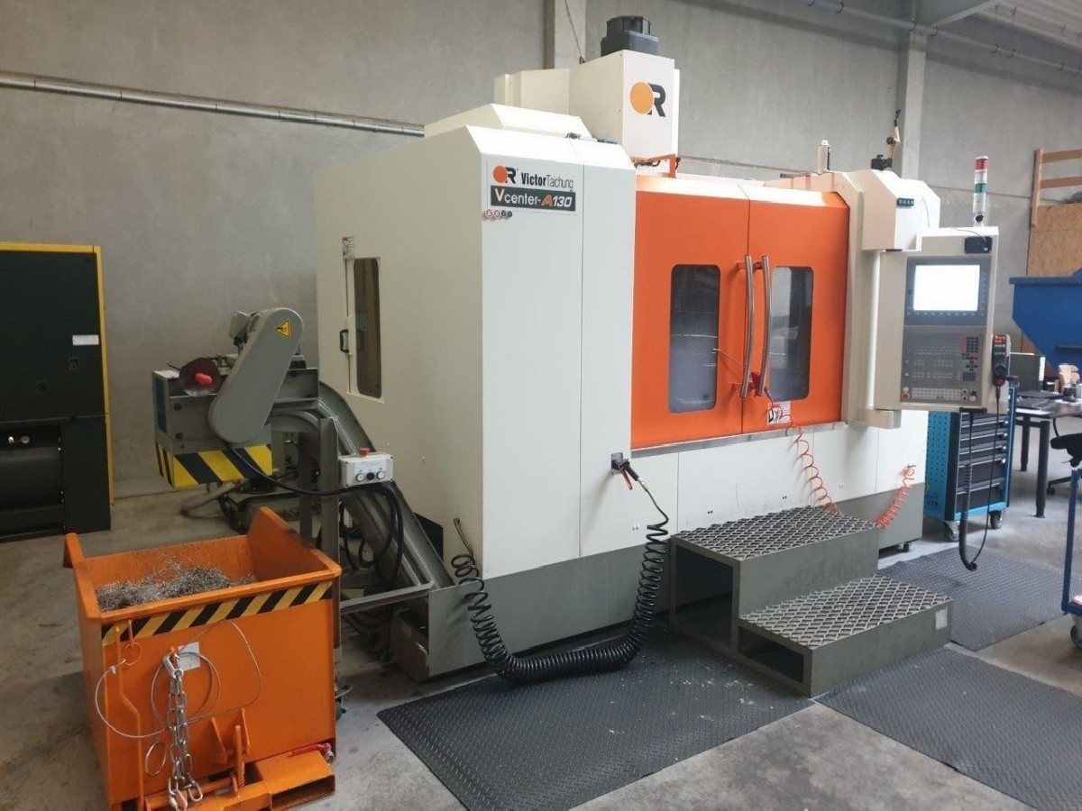 Machining Center - Vertical VICTOR VC-A130 photo on Industry-Pilot