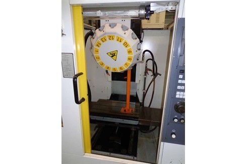 Machining Center - Vertical Fanuc - ROBODRILL ALPHA T14iA photo on Industry-Pilot