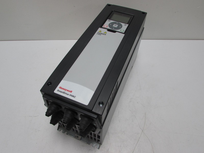 Частотный преобразователь  Honeywell SmartDrive HVAC400-7P5-54 HVAC IP 54 7,5 kW, 16A 400V Keypad neuwertig фото на Industry-Pilot