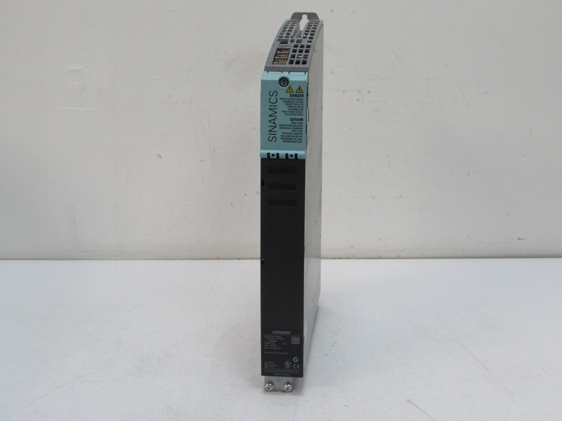 Module Siemens Single Motor Module 6SL3120-1TE15-0AA4 FS:B 400V 5A NEUWERTIG photo on Industry-Pilot