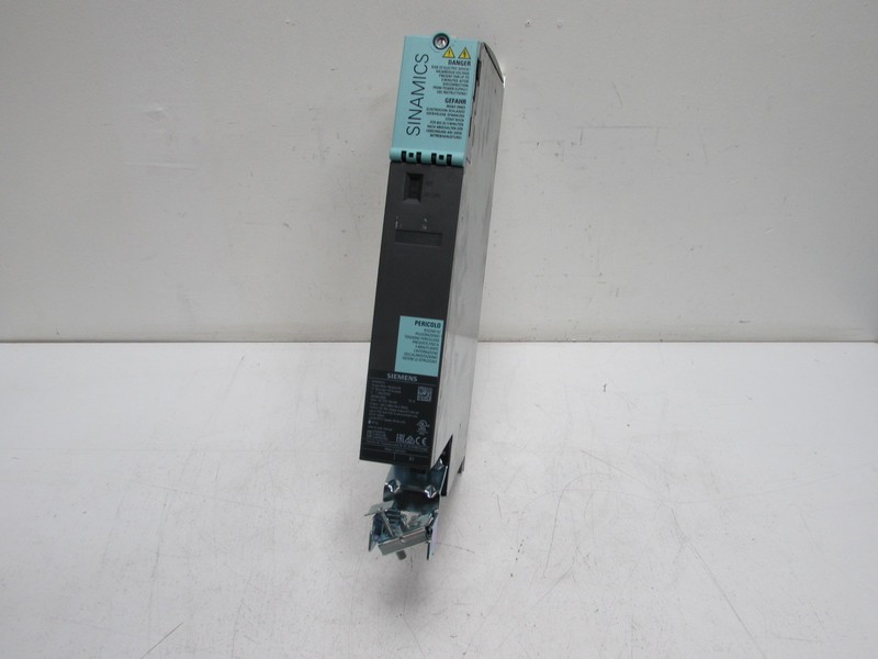 Module Siemens Single Motor Module 6SL3120-1TE15-0AA4 FS:B 400V 5A NEUWERTIG photo on Industry-Pilot