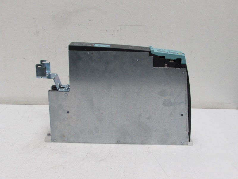 Module Siemens Single Motor Module 6SL3120-1TE15-0AA4 FS:B 400V 5A NEUWERTIG photo on Industry-Pilot