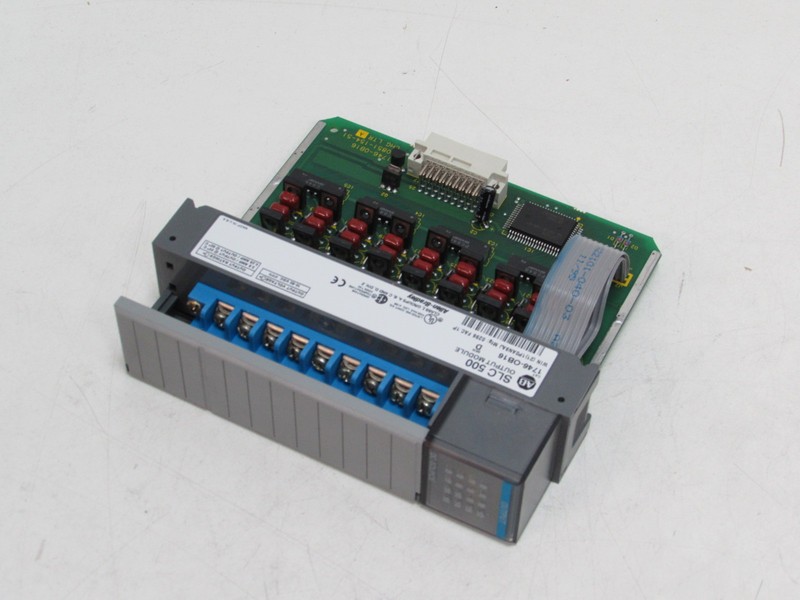 Module Allen Bradley SLC 500 1746-OB16 Output Module Ser. D 1746-0B16 NEUWERTIG photo on Industry-Pilot