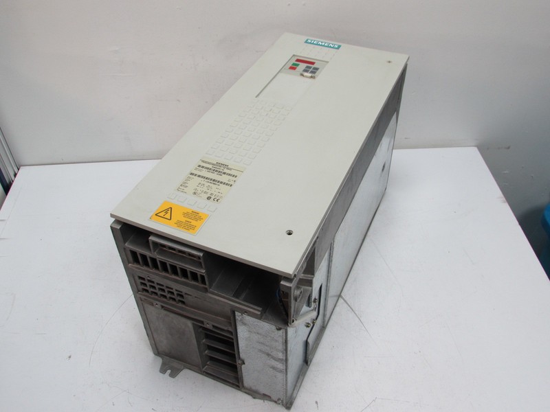 Frequency converter Siemens AC Drive Simovert VC 6SE7025-4CD60 Erz.-S: B 230V 54.0A Tested photo on Industry-Pilot