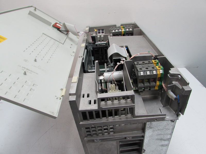 Frequency converter Siemens AC Drive Simovert VC 6SE7025-4CD60 Erz.-S: B 230V 54.0A Tested photo on Industry-Pilot