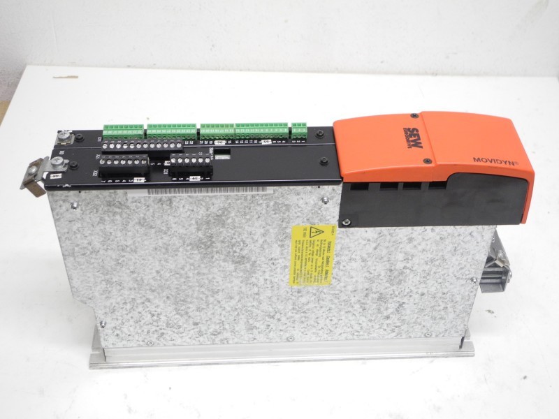 Module SEW Movidyn Servo Drive MAS51A015-503-00 API 12 - DPI 11A Modul TESTED Images sur Industry-Pilot