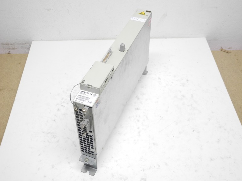 Module Siemens Simodrive PW-Modul INT/EXT 6SN1113-1AB01-0BA1 Version A Top Zustand photo on Industry-Pilot