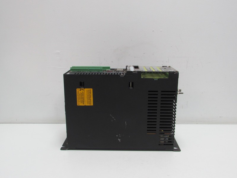 Frequency converter Elau Servo Drive PMC-2 PMC-2/11/05/000/00/00/01/00/0K 3x400V 5A Top Zustand photo on Industry-Pilot