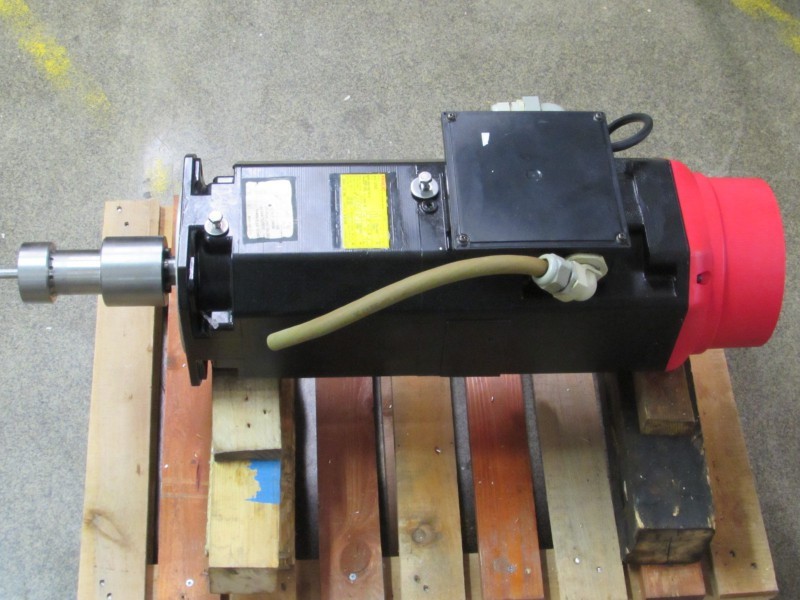 Servo motor Fanuc A06B-0854-B927#3141 AC Spindle Motor alpha a 6/12000 Top Zustand photo on Industry-Pilot