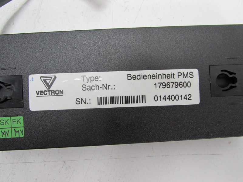 محول-التردد Vectron VCB 400-010 Frequenzumrichter 400V 4kw + Keypad PMS TESTED الصورة على Industry-Pilot