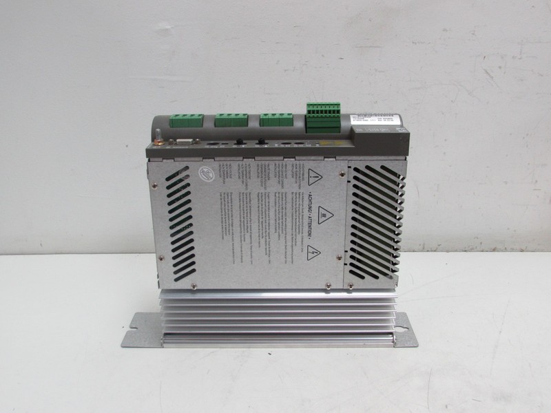 Frequency converter Elau Schneider Servo Drive MC-4/11/03/400 HW: E0Q603 SW:00.22.04 NEUWERTIG photo on Industry-Pilot