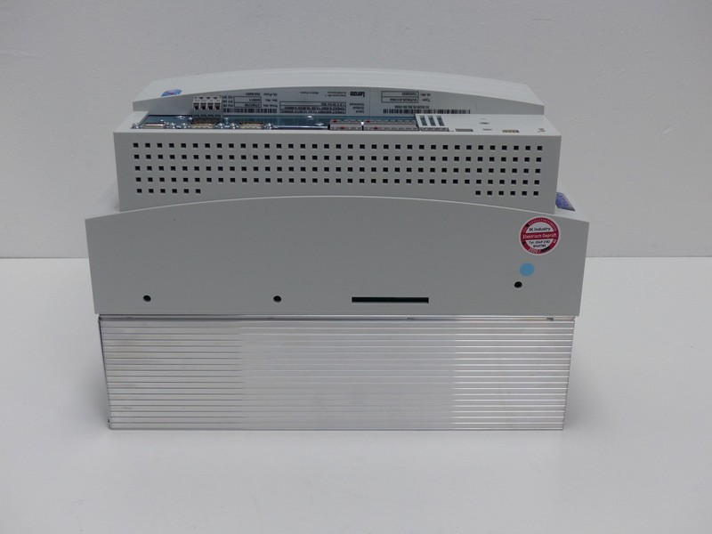 Frequency converter Lenze Vector 9300 EVF9325-EVV004 10,8kVA 400V 33.9325VE.8G.90.V004 UNUSED OVP photo on Industry-Pilot