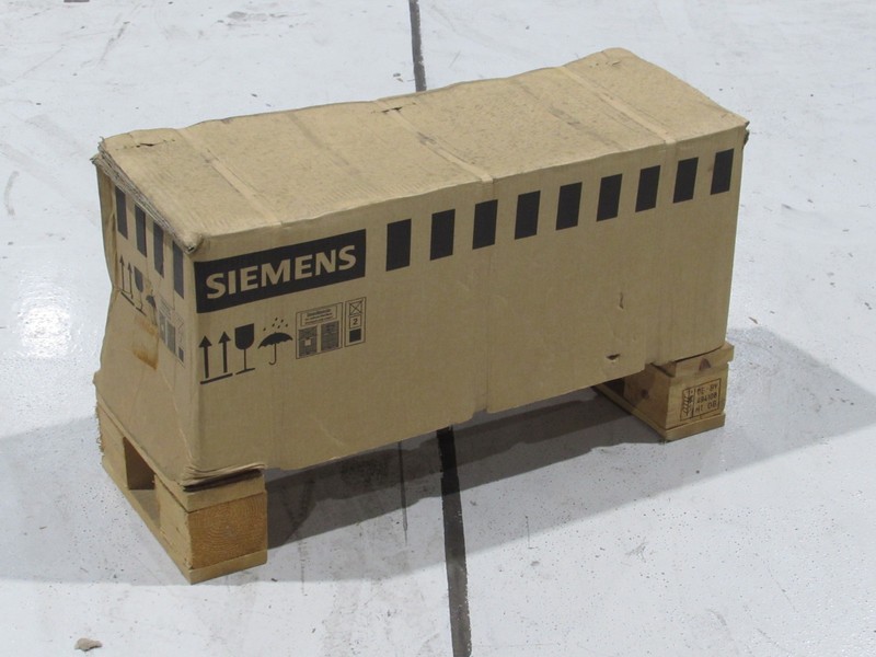  Siemens 3~Motor Servomotor 1FT6102-1AC71-4AH1 unbenutzt UNUSED OVP الصورة على Industry-Pilot