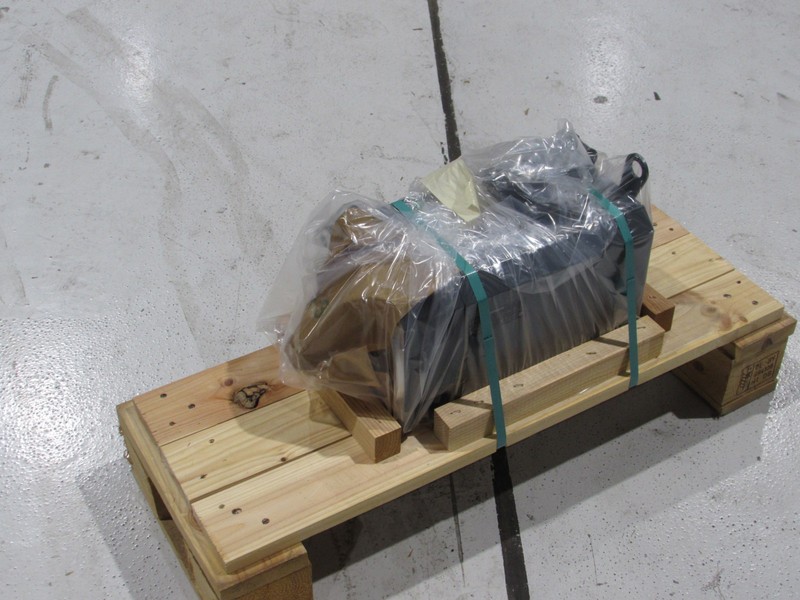  Siemens 3~Motor Servomotor 1FT6102-1AC71-4AH1 unbenutzt UNUSED OVP الصورة على Industry-Pilot