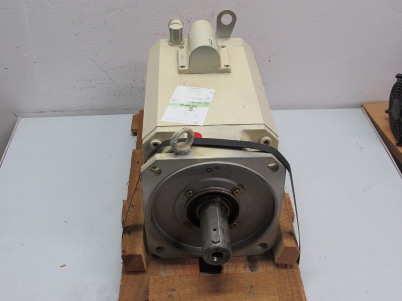  Siemens 1FT6105-8AF71-3AA6 Synchron Servomotor Generalüberholt الصورة على Industry-Pilot