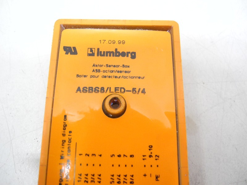 Сенсор Lumberg  Aktor / Sensor Verteiler 8Fach ASBS8/LED-5/4 фото на Industry-Pilot