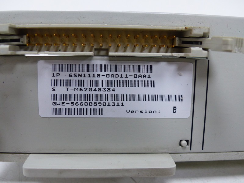 Control board Siemens Simodrive 6SN1118-0AD11-0AA1 Regeleinschub Version: B Top Zustand photo on Industry-Pilot