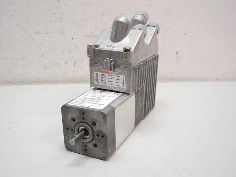 Сервопривод Siemens 6SN2132-0AA11-1BA0 Simodrive Posmo A 62W max. 3300 Top Zustand фото на Industry-Pilot