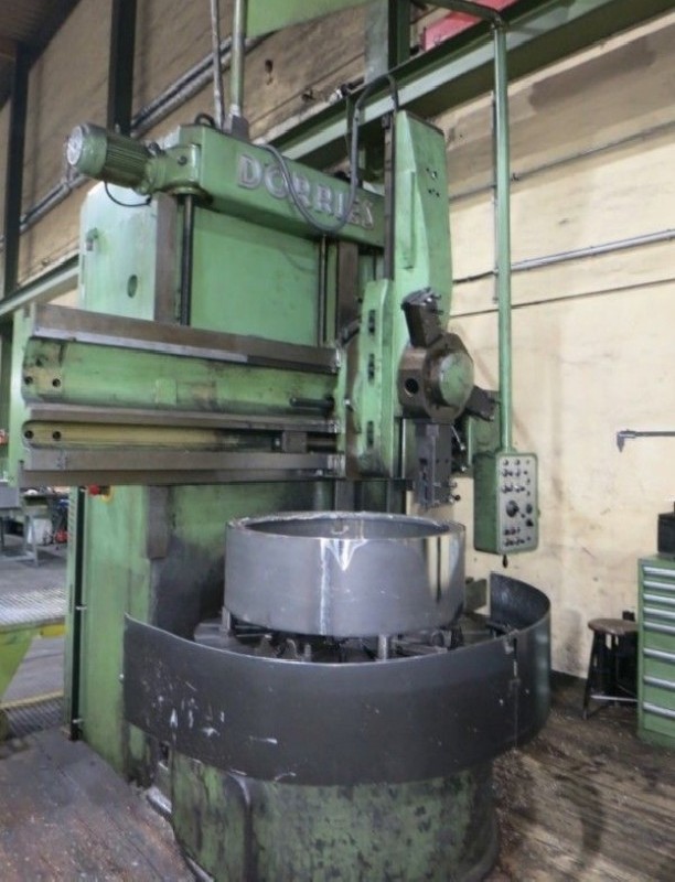 Vertical Turret Lathe - Single Column DÖRRIES SD 140 photo on Industry-Pilot