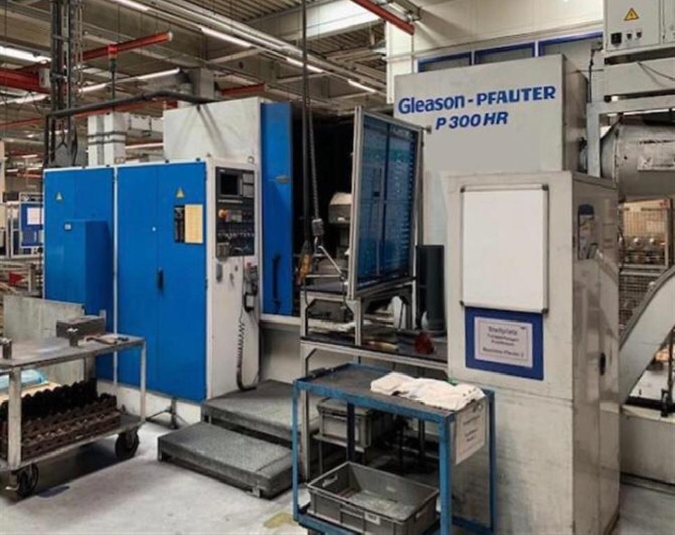 Zahnrad-Abwälzfräsmaschine - horizontal GLEASON- PFAUTER P 300 HR Bilder auf Industry-Pilot