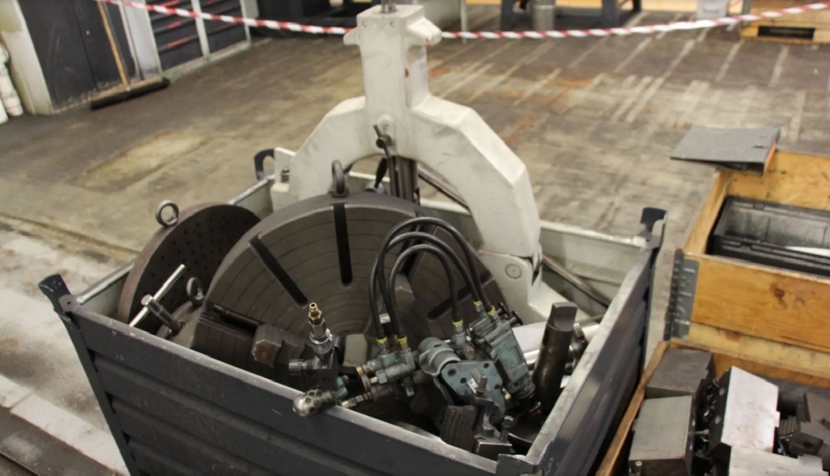 Hohlspindeldrehmaschine POREBA TR 2-93x3000mm Bilder auf Industry-Pilot