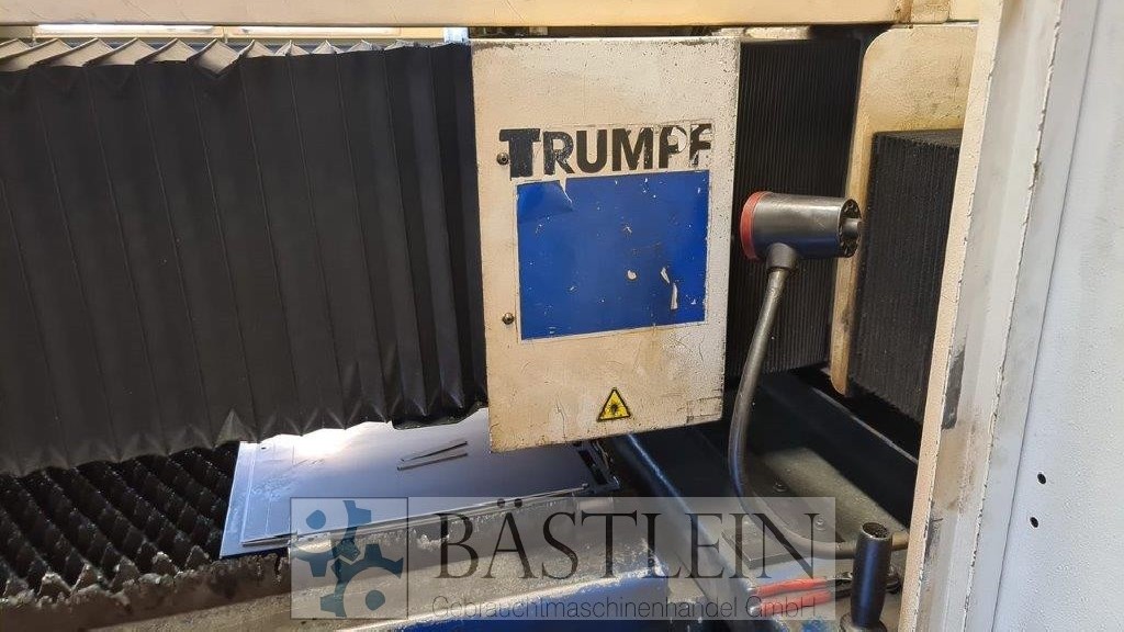 Laserschneidmaschine TRUMPF TRUMATIC L3030 - 3 kW Bilder auf Industry-Pilot