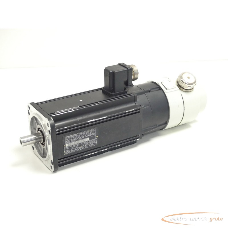 Servomotor Indramat MAC071B-0-TS-3-C / 095-B-2 Permanent Magnet Motor SN:MAC071-62033 photo on Industry-Pilot