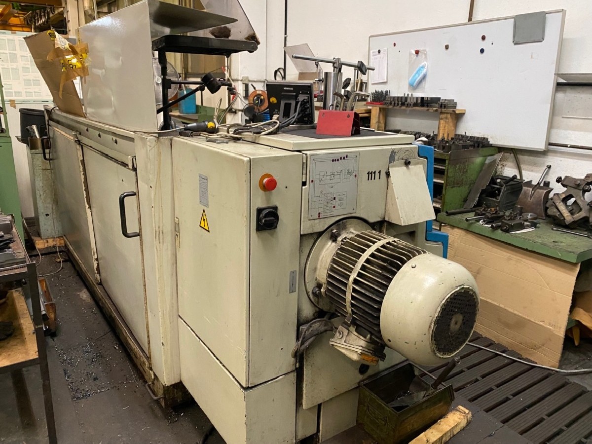 Screw-cutting lathe BOEHRINGER DUE 500 photo on Industry-Pilot