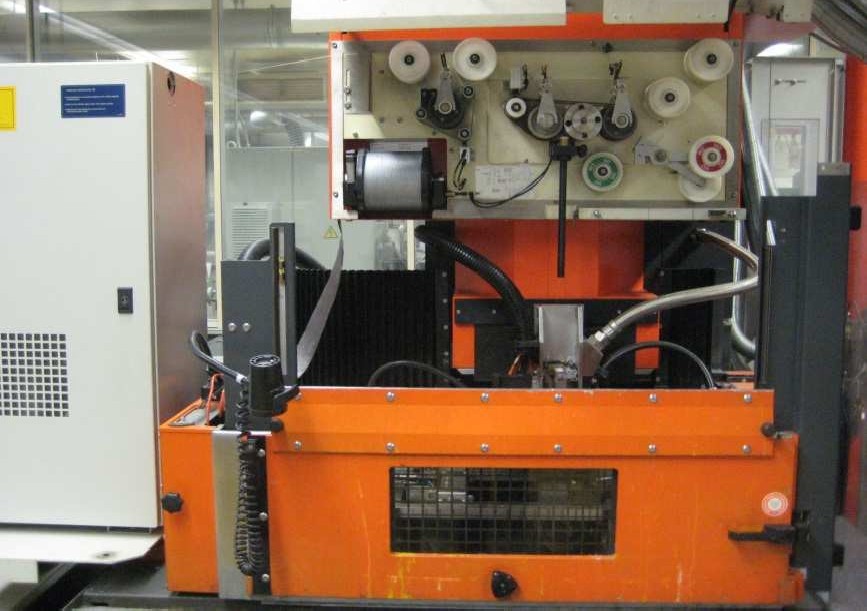 Wire-cutting machine CHARMILLES Robofil 2020 Si photo on Industry-Pilot