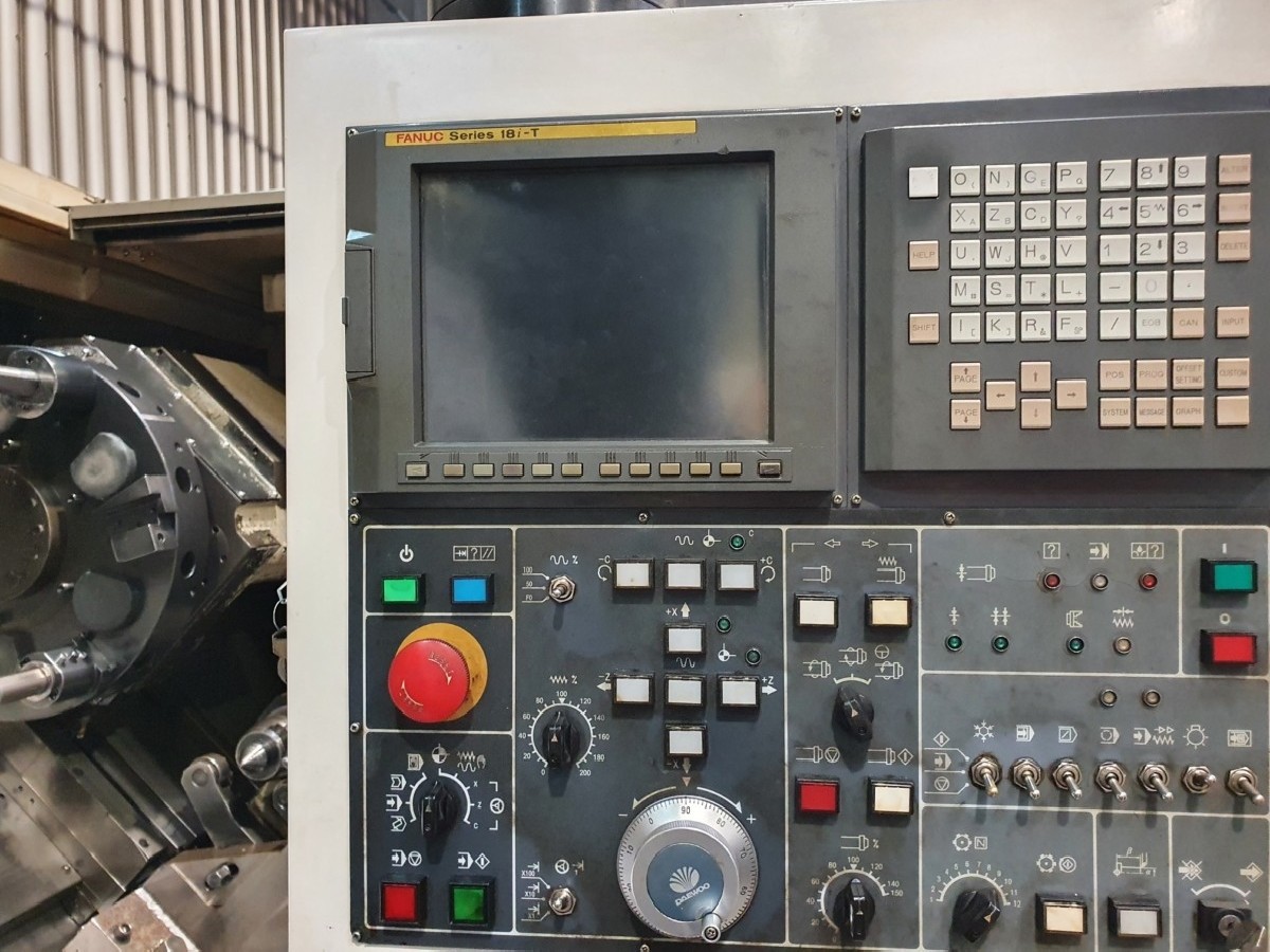 CNC Drehmaschine DAEWOO DOOSAN PUMA 400 LMB Bilder auf Industry-Pilot