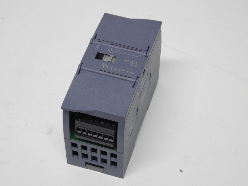  Siemens Simatic S7-1200 6ES7 222-1HF30-0XB0 RLY SM 1222 E-Stand 01 Top Zustand фото на Industry-Pilot