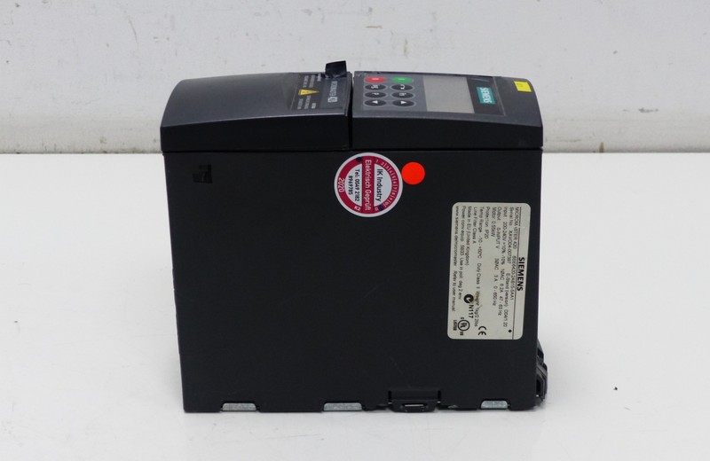  Siemens Micromaster 420 6SE6420-2AB15-5AA1 230V 0,55kW +Keypad TESTED photo on Industry-Pilot