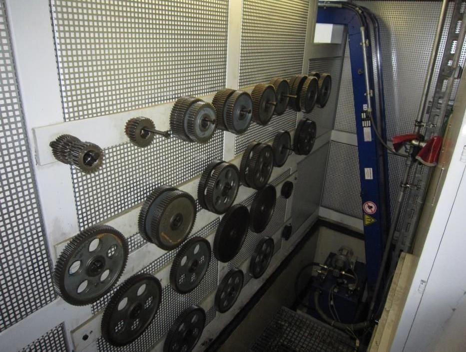 Zahnrad-Abwälzfräsmaschine - vertikal LIEBHERR ET 1500 Bilder auf Industry-Pilot