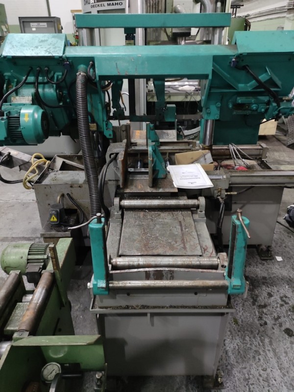Bandsaw metal working machine - horizontal BERG & SCHMID - VOLLAUTOMAT C320 NC photo on Industry-Pilot