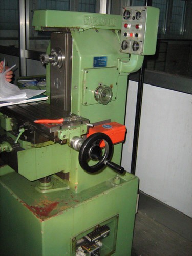Milling machine conventional GUALDONI G 61 Z photo on Industry-Pilot