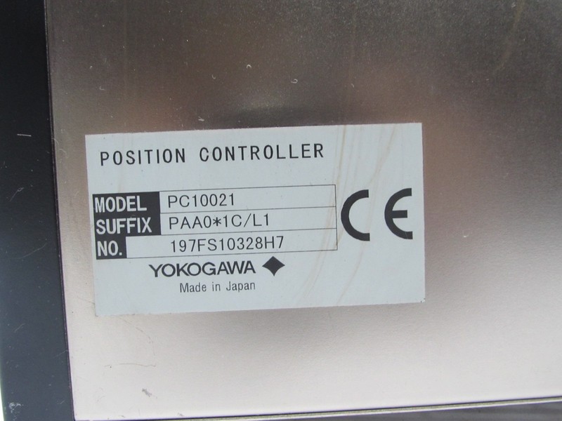Servo motor Yokogawa Fineserv MK II Position Controller PC10021 PAA0*1C / L1 + Power Supply photo on Industry-Pilot