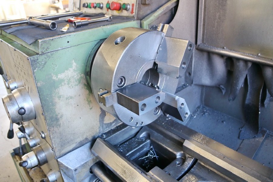 Leit- und Zugspindeldrehmaschine LABOR 255 x 1000 Bilder auf Industry-Pilot