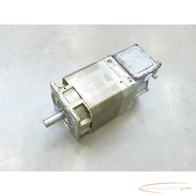 Servomotor Siemens 1PH7133-2NG02-0CA0 Kompakt-Asynchronmotor SN:YFP821576101001 photo on Industry-Pilot